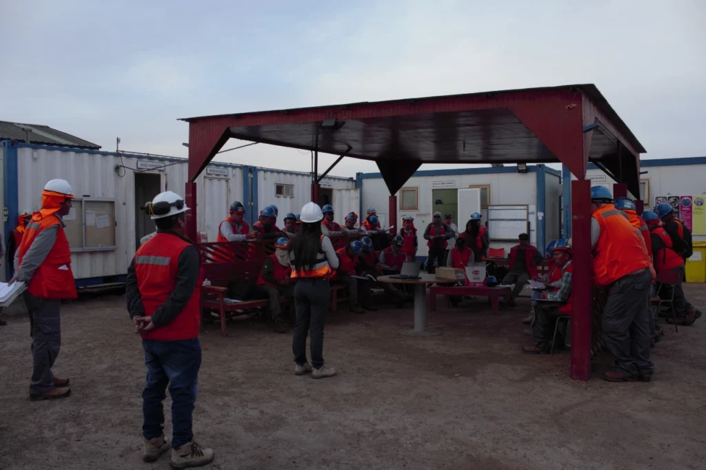 Una política SSOMA eficaz integra la prevención como un valor central.